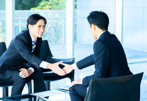各士業や専門業者との強力なネットワーク長年のお付き合いがあるからこそ、多様なお悩みにも柔軟な対応が可能です